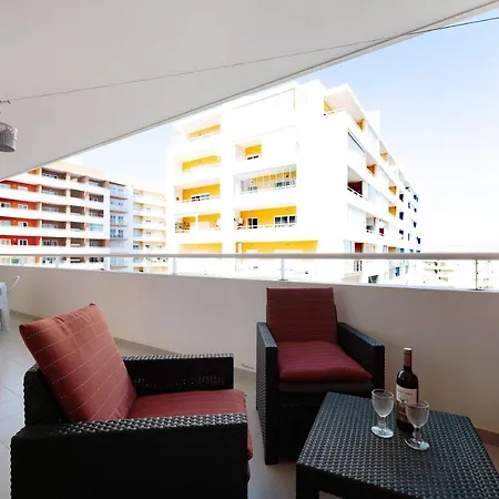 Apartment Paradise *